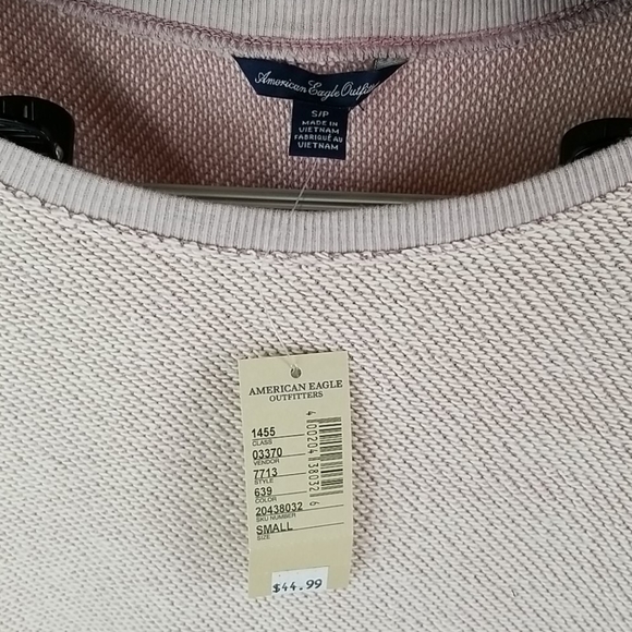 NEW American Eagle Outfitters sweater! - Picture 2 of 11